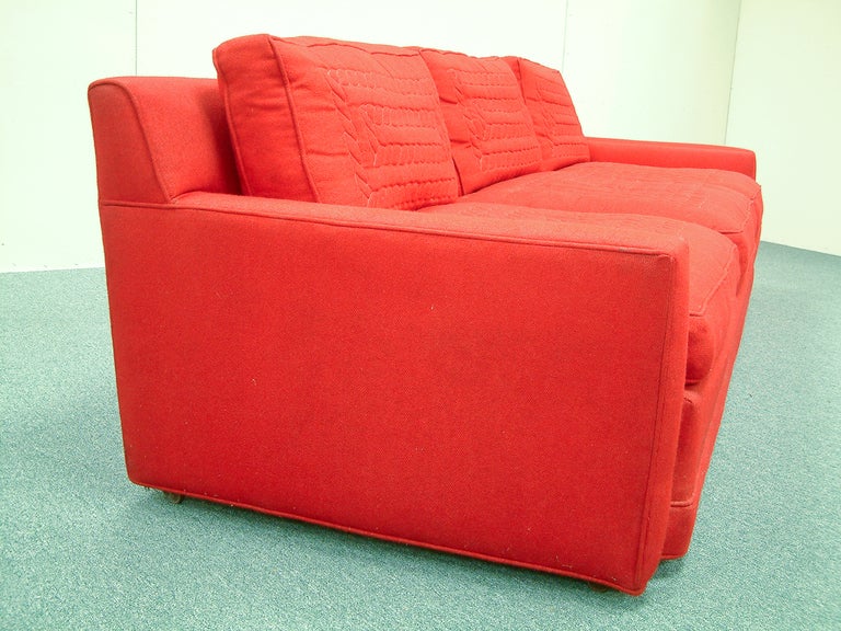 Custom Red Pullman Sofa In Excellent Condition In Richmond, VA